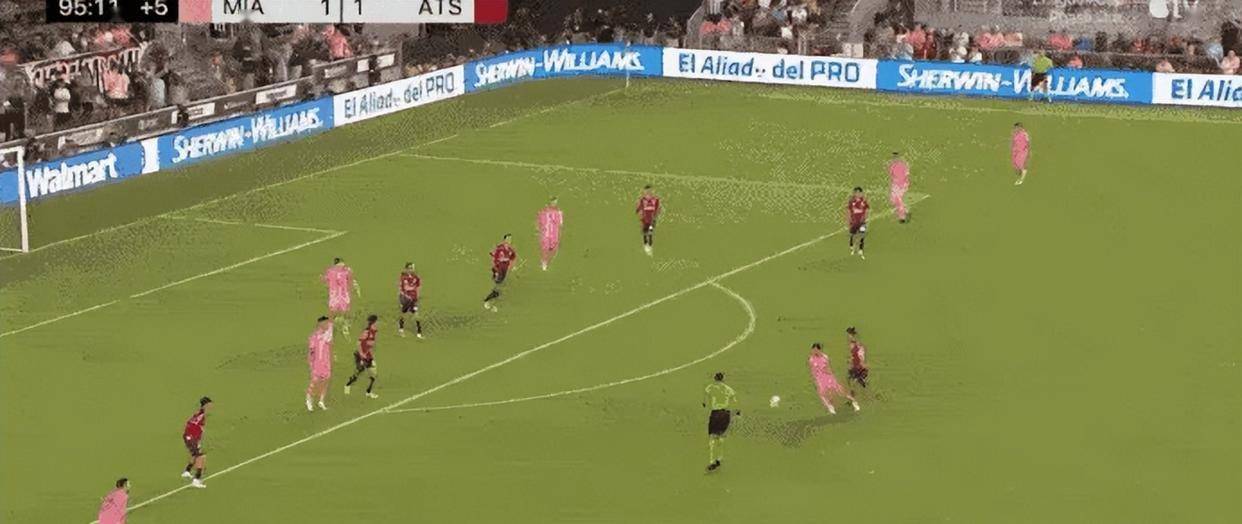 关于多特蒙德险胜曼联，梅西扑点救主足总杯的信息