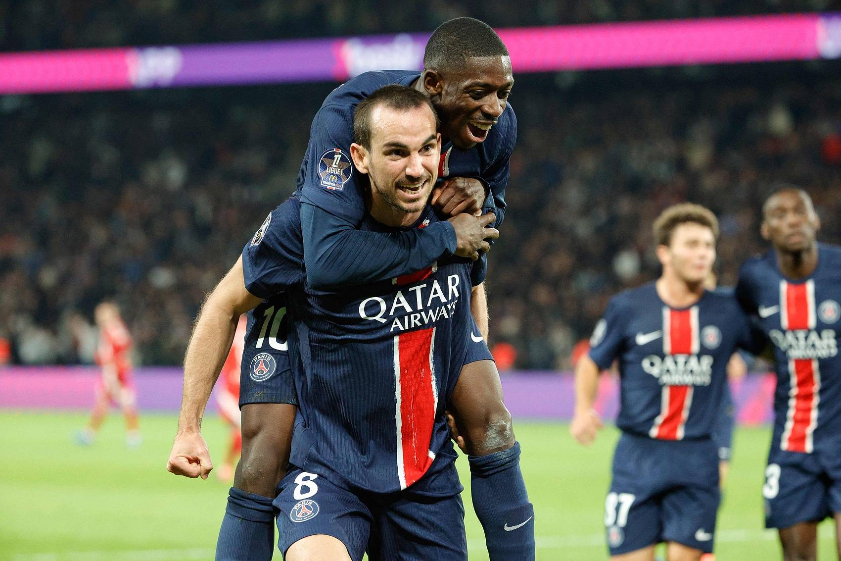 开云体育在线-包含巴黎圣日耳曼战平多特蒙德，范戴克补时绝平德甲的词条